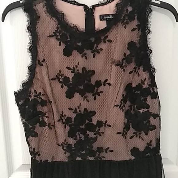 NWT Floral Black Sleeveless Dress Size 11 - Picture 2 of 5